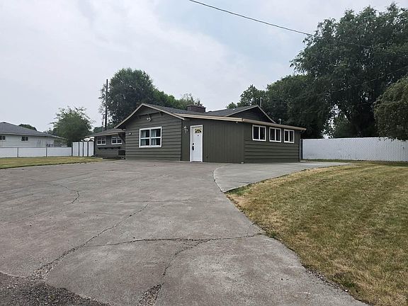 3rd image of 630 NE Loper Ave