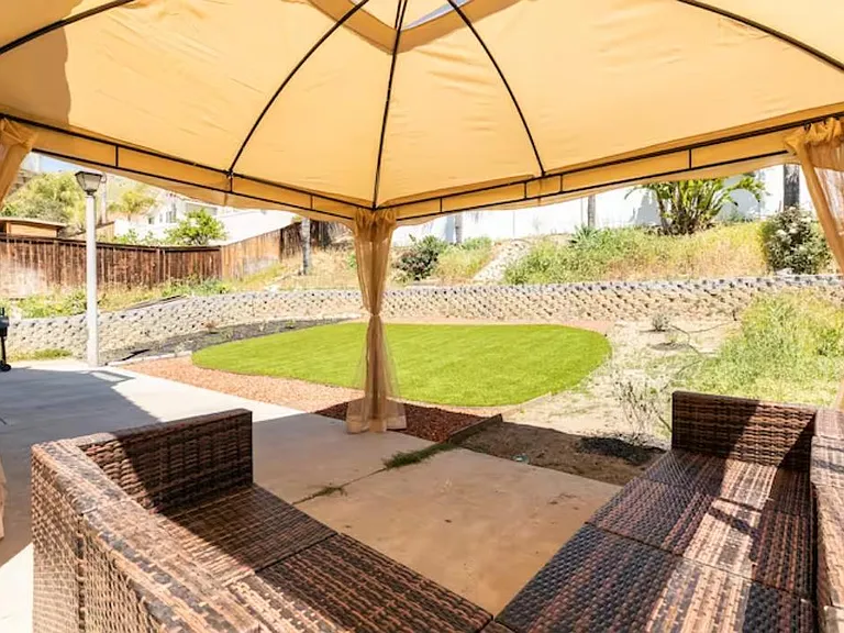 21213 Shakespeare Ct — Photo 12