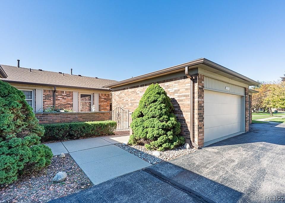 1st image of 49414 Richmond Ct