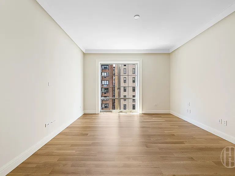 109 E 79th St #10E — Photo 23
