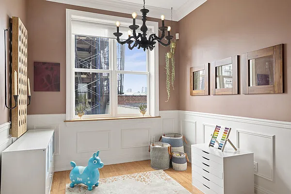 Rented by Compass | media 25