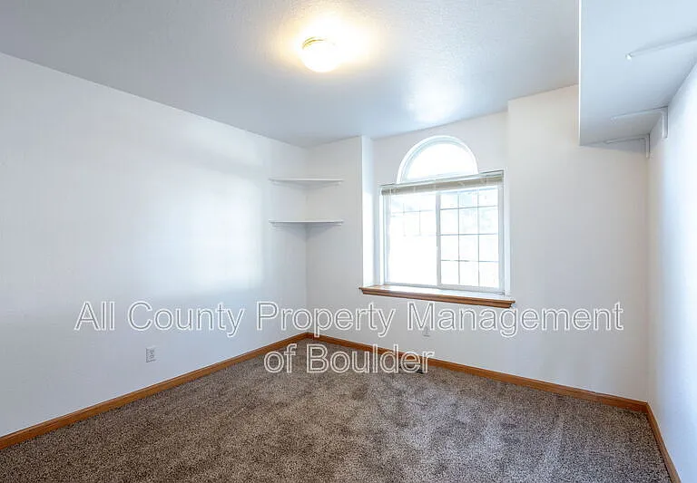 2658 Serena Dr — Photo 6