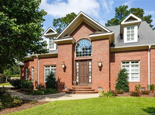 131 S Churchill Dr, Fayetteville, NC 28303