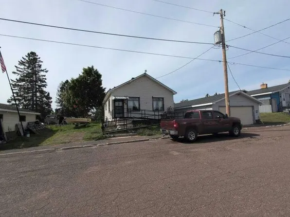 42 Senter St, Ahmeek, MI 49901