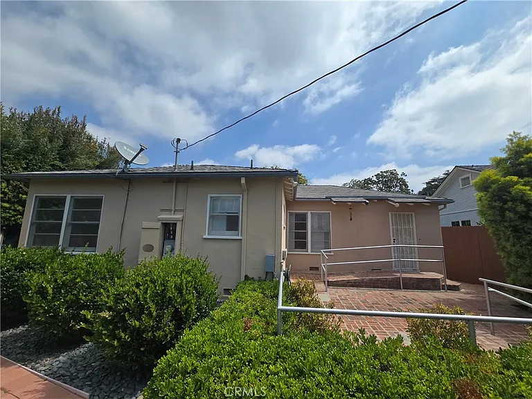 240 Euclid St — Photo 27