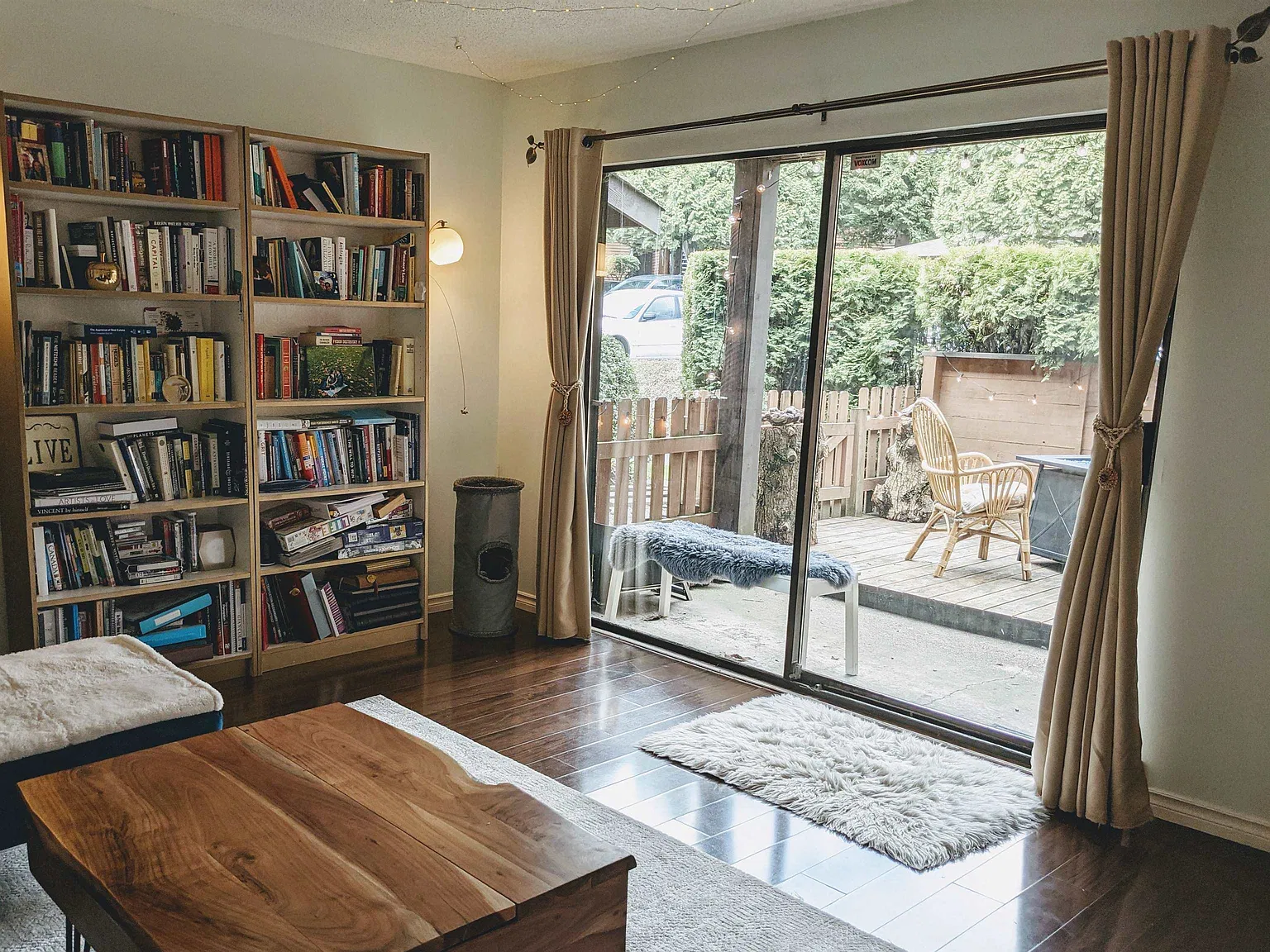 2 bed, 1040 sqft, $2,350 — Photo 2