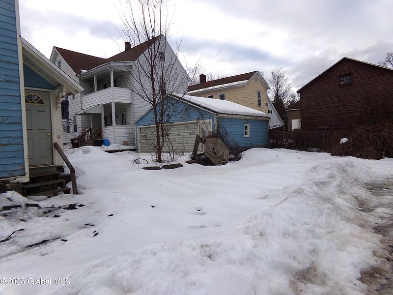 3rd image of 102 Lincoln Street