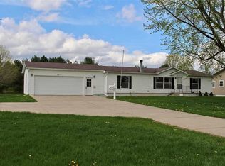 2915 E River Rd, Mount Pleasant, MI 48858