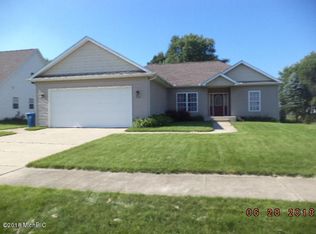702 Beth Ave, Kalamazoo, MI 49004