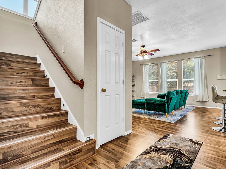 4709 Sleepy Ridge Cir — Photo 10