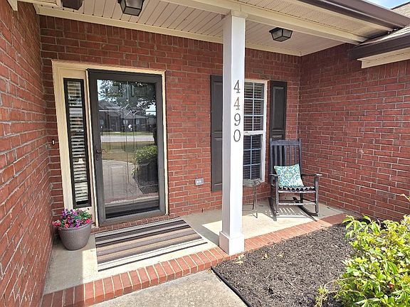 4th image of 4490 Country Glen Circle