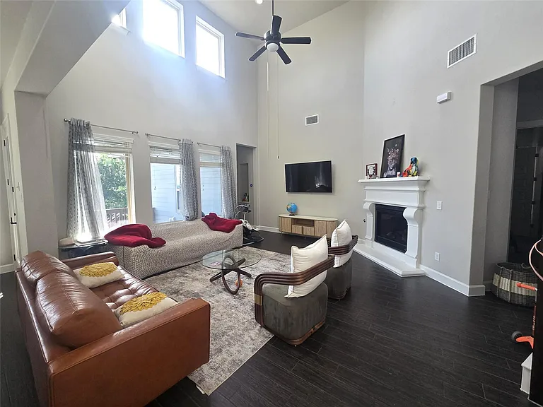 340 Cross Timbers Dr — Photo 2