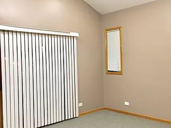 4th image of 2709 W Congress Pkwy APT 2