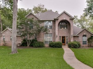 6101 Terrace Oaks Ln, Fort Worth, TX 76112