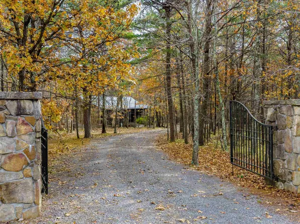 22218 County Road 89, Mentone, AL 35984