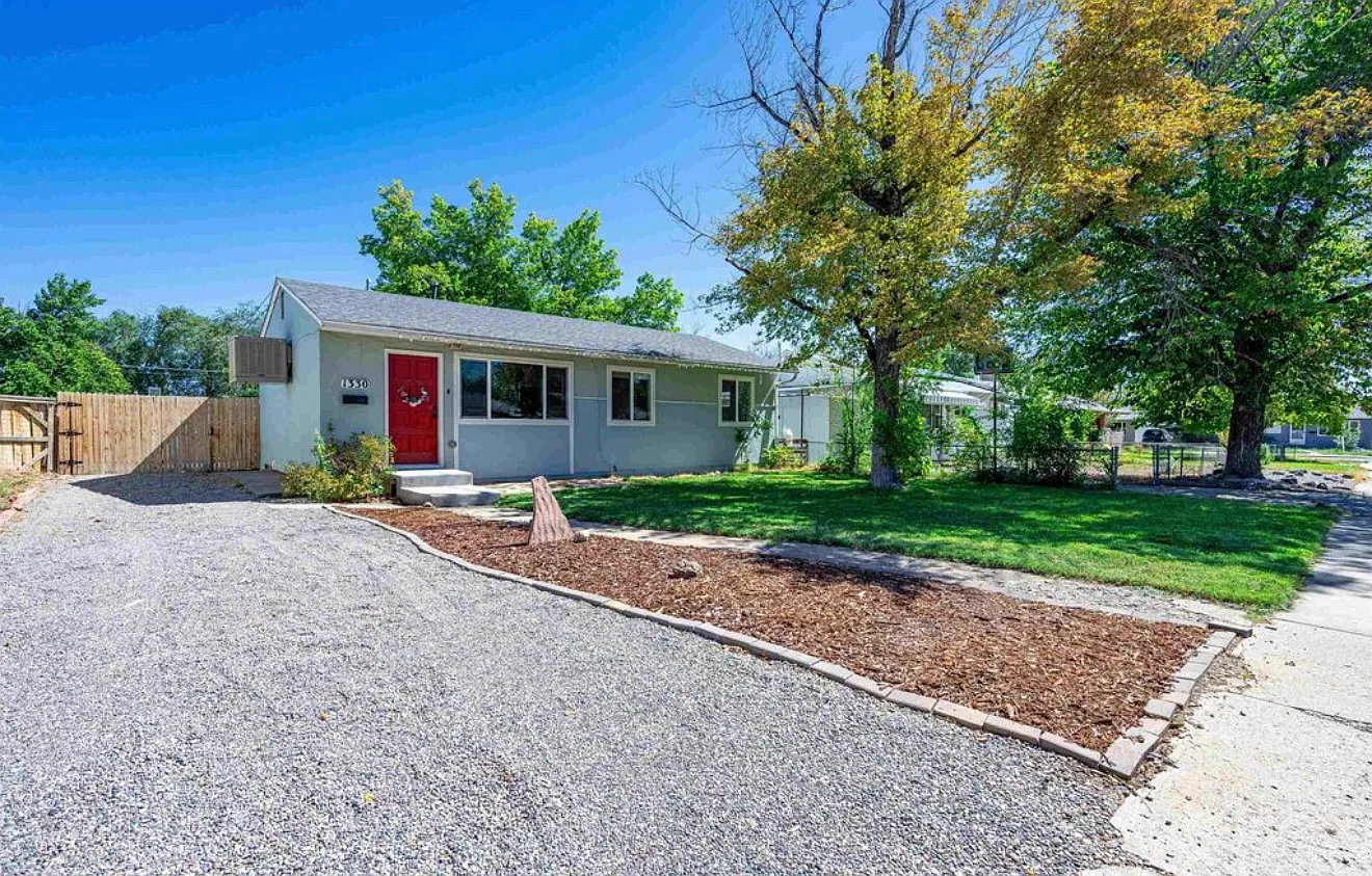3 bed, 950 sqft, $2,000 — Photo 4