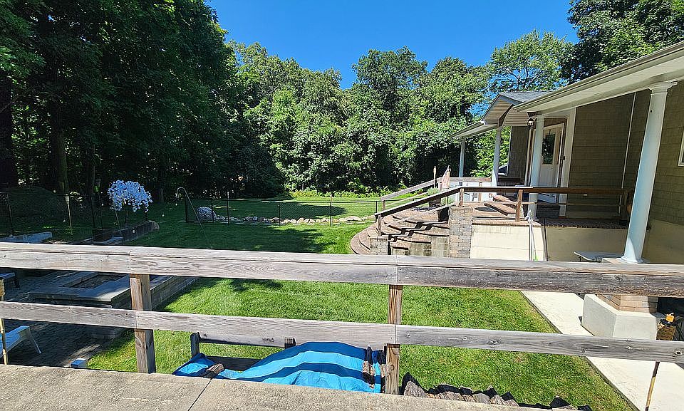 2nd image of 1 Campus Dr