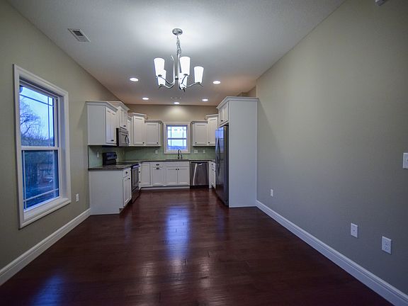 4th image of 426 Rosewalk Place