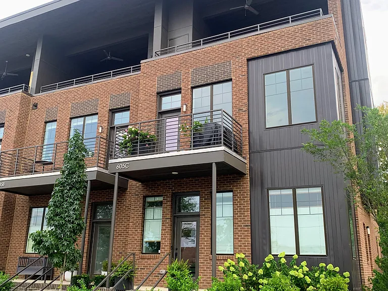605 Hamilton Ave #C — Photo 2