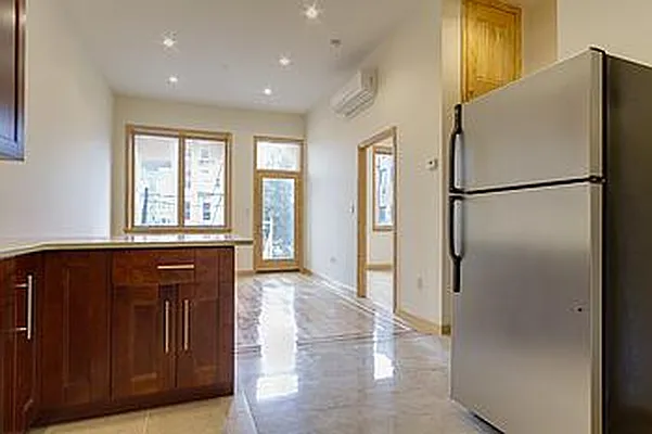 Rented by Wolf Brokerage LLC | media 14