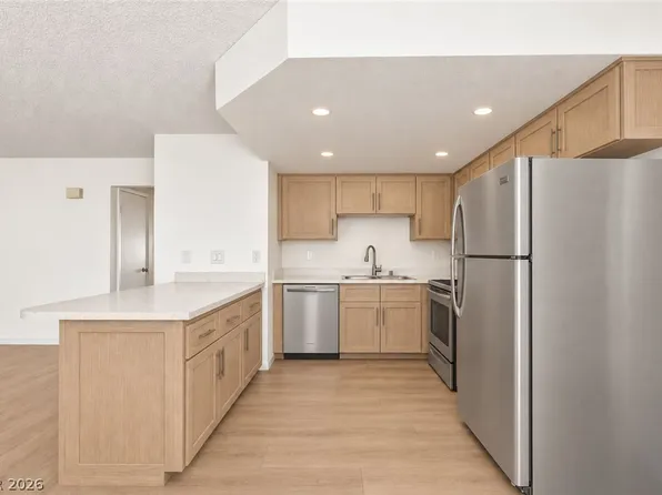 2713 Otter Creek Ct APT 102, Las Vegas, NV 89117