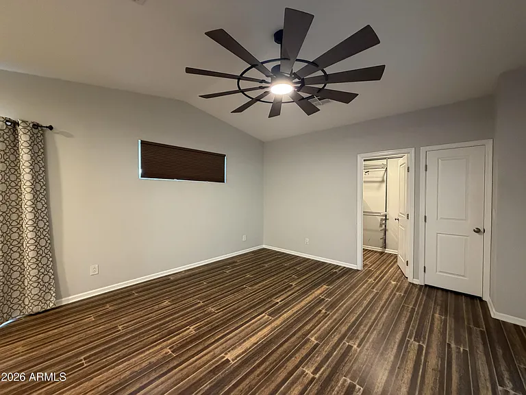 2514 E Fairmount Ave — Photo 19
