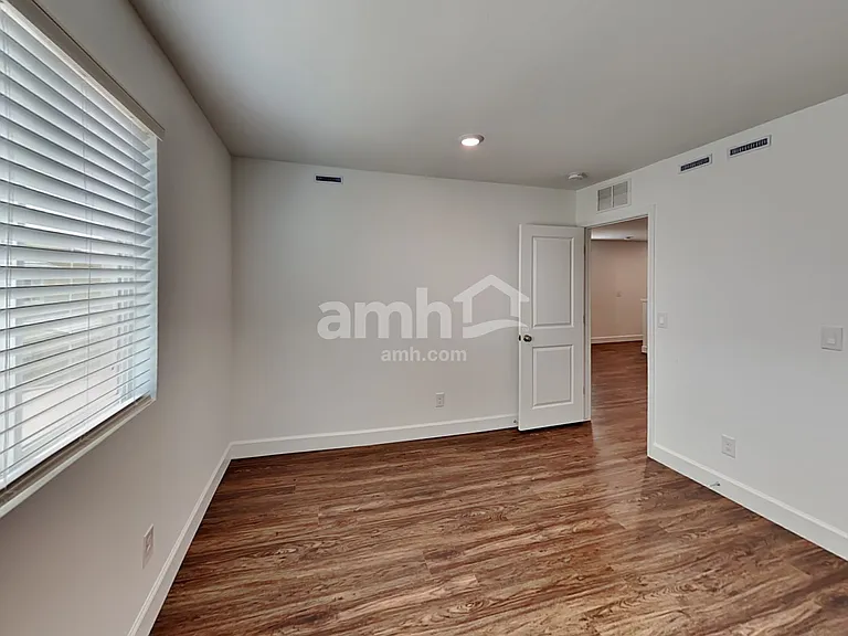 9158 Ribbon Meadow Ct — Photo 16