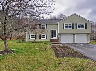 26 Causeway St, Medfield, MA 02052