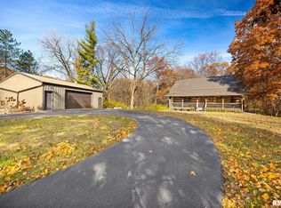 438 Tazewood Rd, Metamora, IL 61548