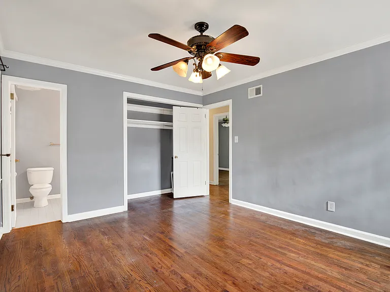 331 Oxford Dr — Photo 17