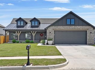 7412 E 89th Pl, Owasso, OK 74055