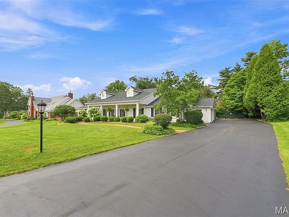4th image of 1831 Camberly Rd