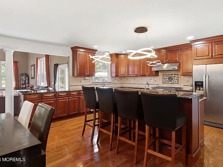 39 Hilltop Rd — Photo 17