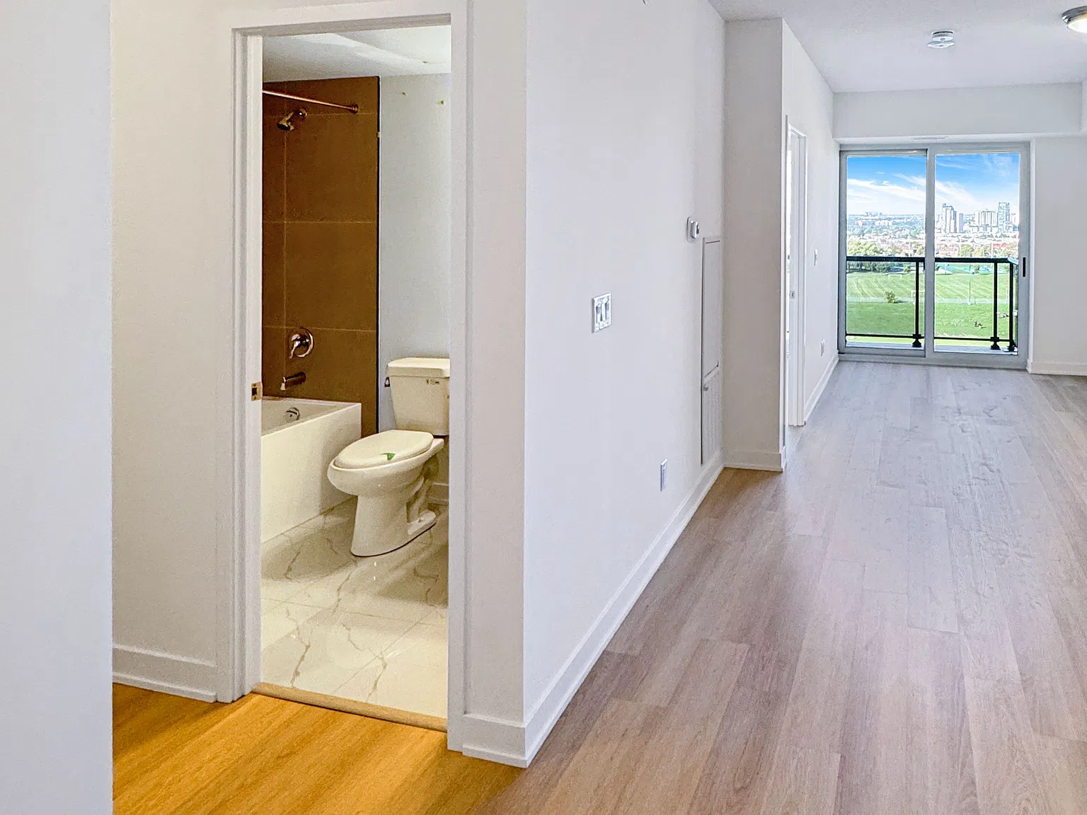 2 bed, $2,175 — Photo 4