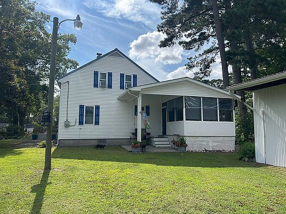 2nd image of 32495 River Rd