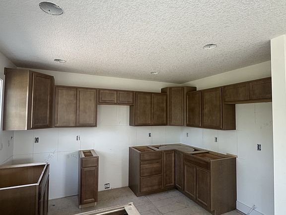 5th image of 611 W Wright Rd