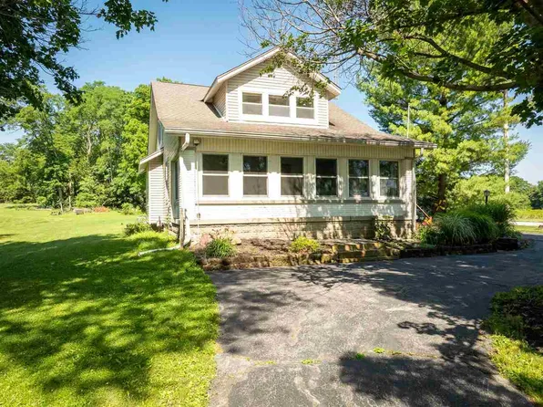 2698 Straightline Pike, Richmond, IN 47374