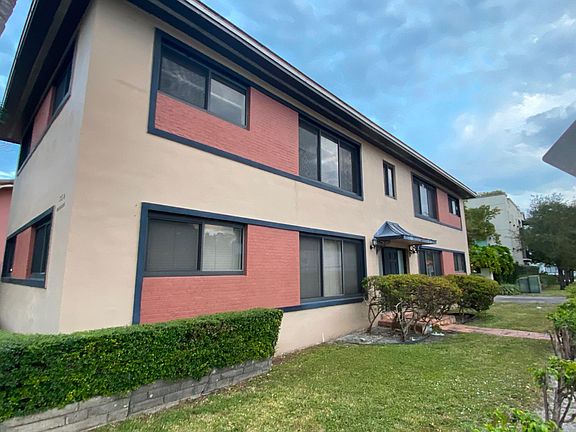 2nd image of 350 Madeira Ave APT 1