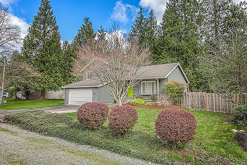 1st image of 2914 230th Ave NE