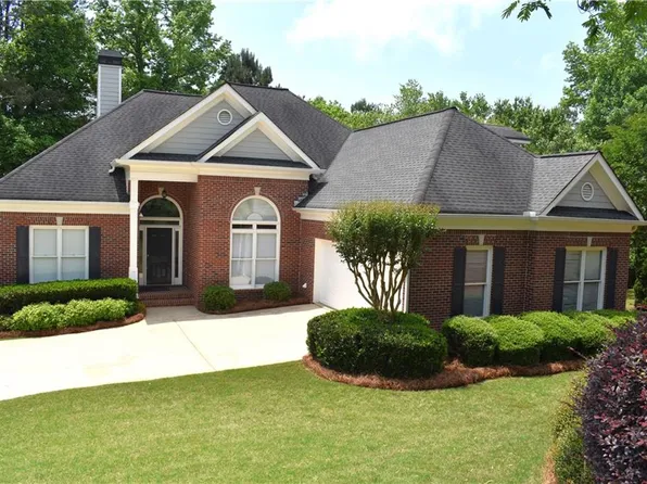 5027 Hickory Hills Dr, Woodstock, GA 30188