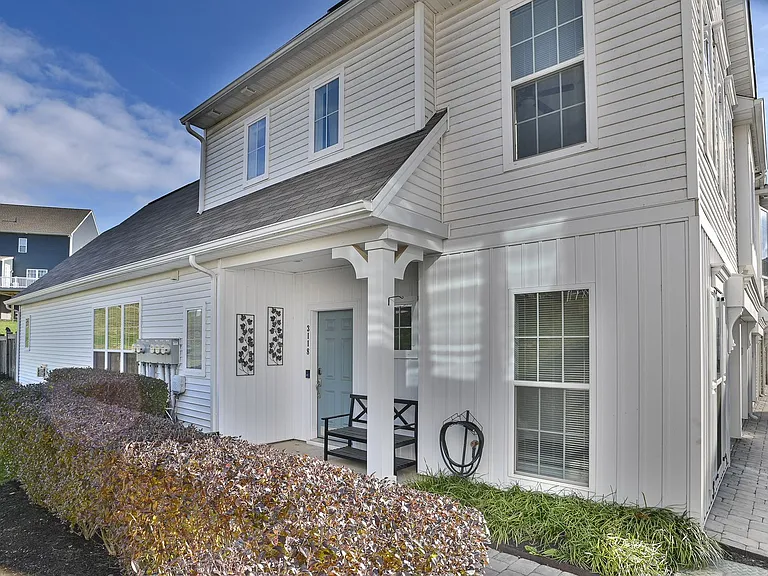 3118 Grove Ct — Photo 3