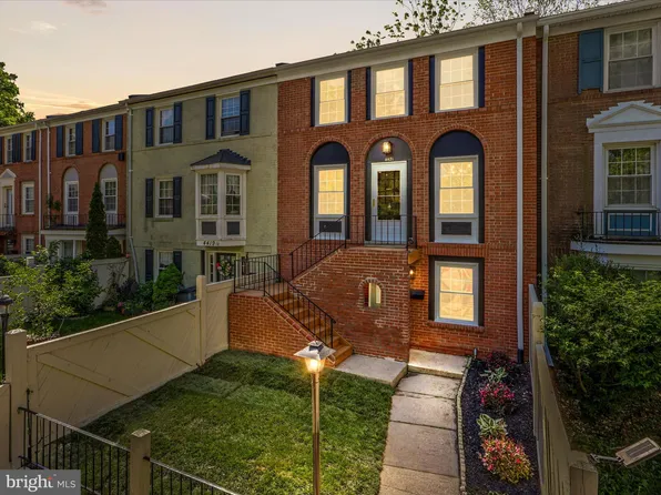 4421 Longworthe Sq, Alexandria, VA 22309