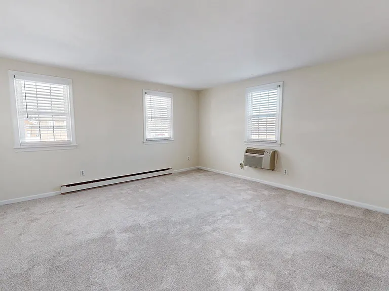 new plush carpet in bedrooms with extra closets!