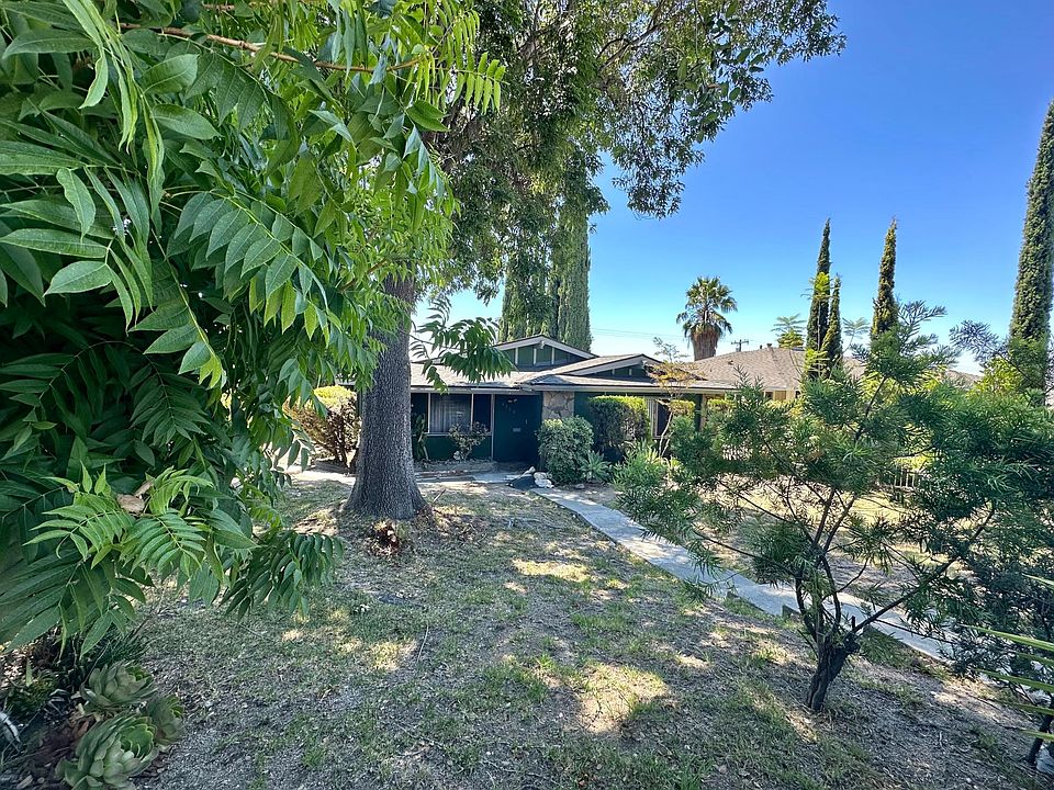 1st image of 3360 E Sierra Madre Blvd
