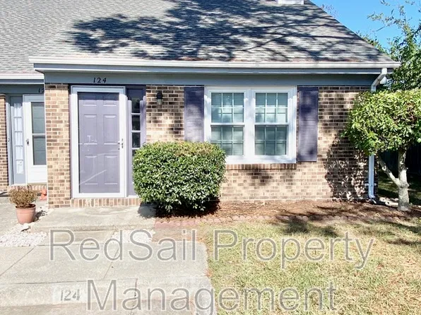 124 Parkway Dr, Hampton, VA 23669