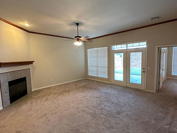 3rd image of 15420 Monarch Ln