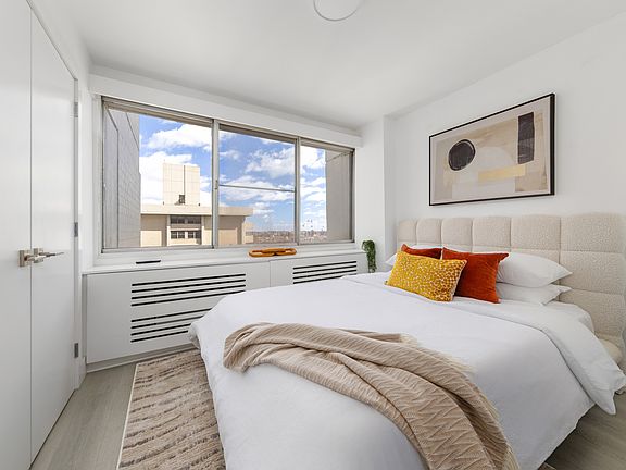 4th image of 721 Columbus Ave #6I