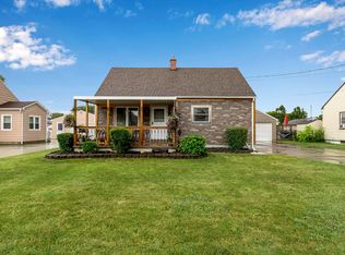 49 Ledyard Ave, Depew, NY 14043