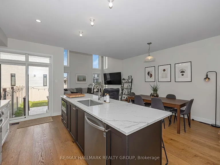 208 Big Dipper St E — Photo 12