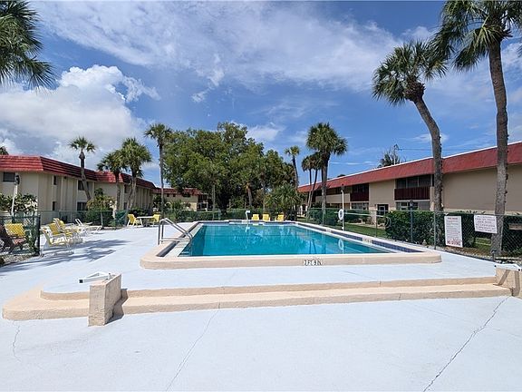 3rd image of 198 Joel Blvd APT 4